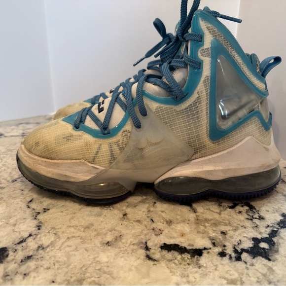 NIKE LEBRON 19 SPACE JAM - Picture 6 of 7